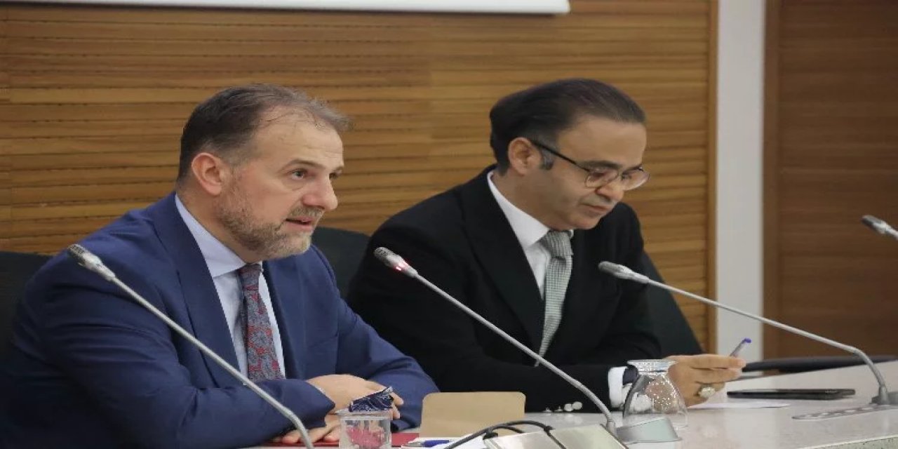 MEB Bakan Yardımcısı Kemal Şamlıoğlu'nun görevden alınacağı iddia ediliyor.