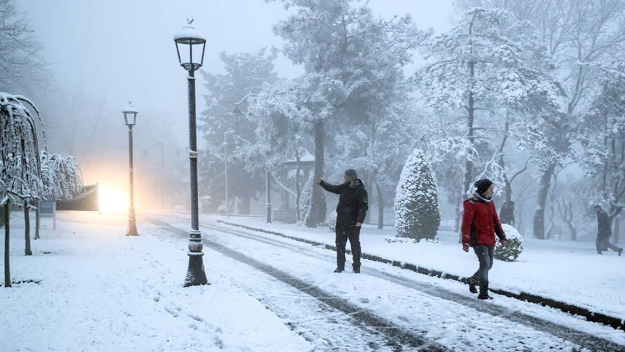 Meteorolojiden yeni kar uyarısı geldi! Okullar aniden tatil edilebilir!