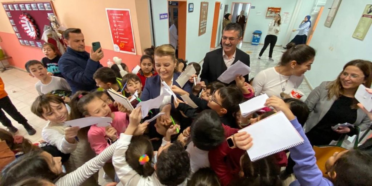 Belediye'den Her Çocuğa Bir Öğün Ücretsiz Yemek Hizmeti