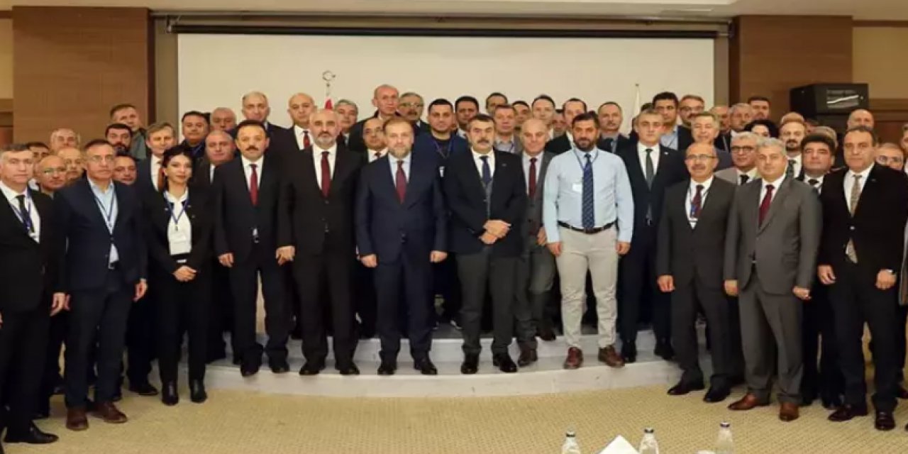 Bakan Tekin, mesleki eğitim seminerine katıldı