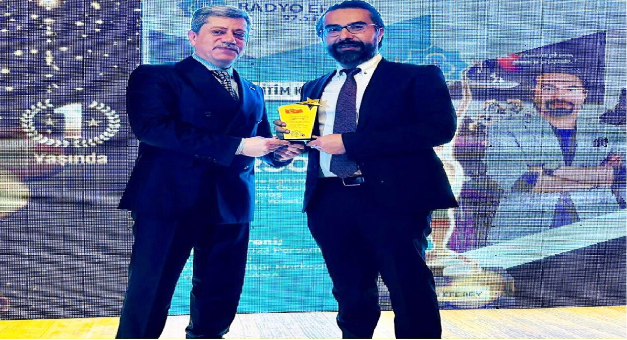 Gürsoy Cemre Eğitim Kurumları Yılın Eğitim Kurumu Seçildi.