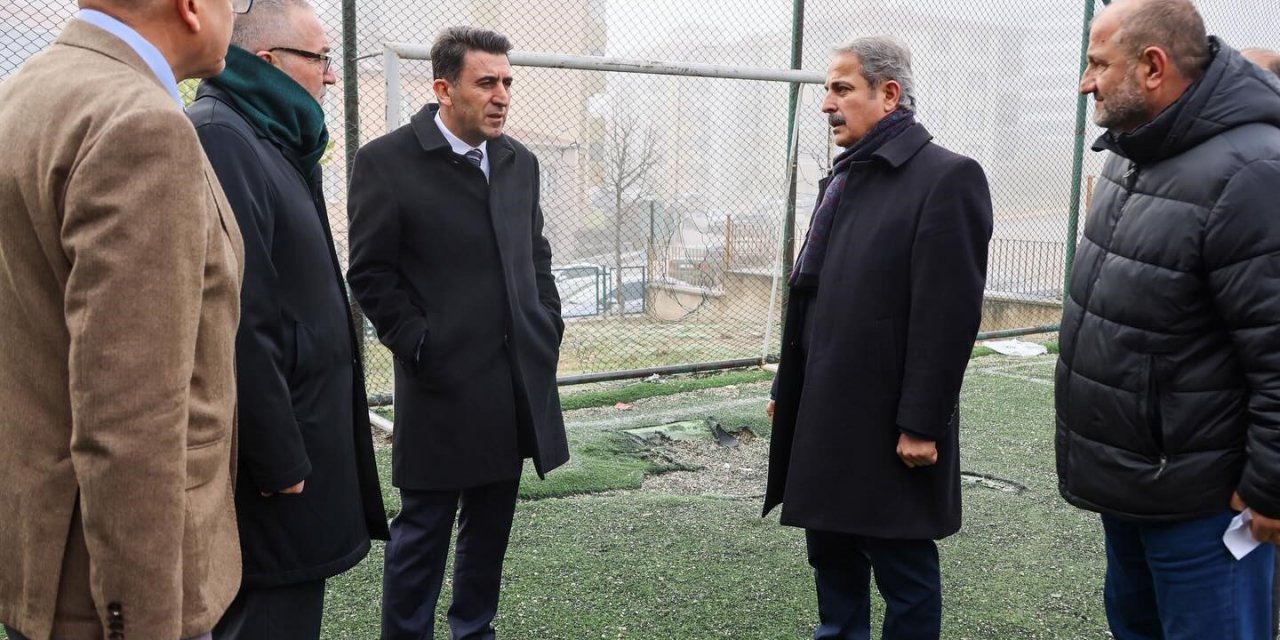 Vali Amcaları Öğrencilerin Halı Saha İsteklerini Cevapsız Bırakmadı!