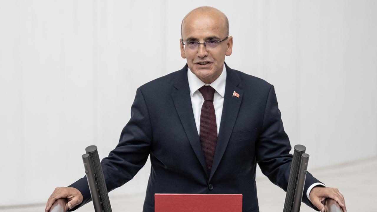 Memur maaşlarına güçlü zam sinyali Bakan Şimşek’ten geldi!