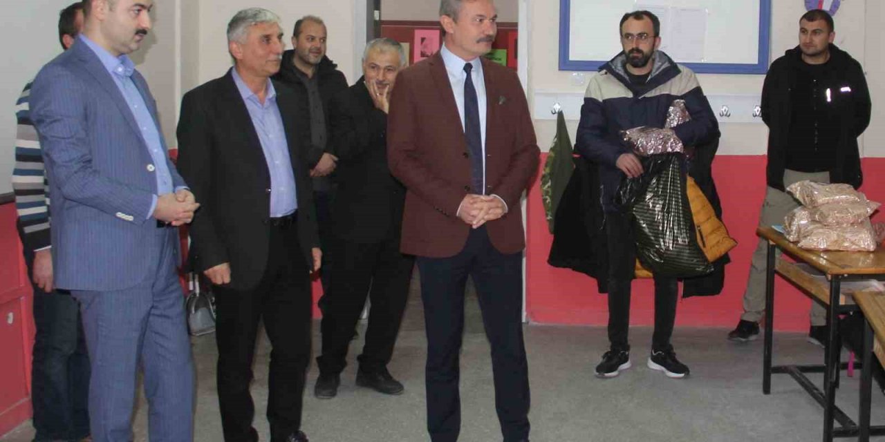 Kursiyerler Giysi Hazırladı Bu Giysiler Kırsaldaki Öğrencilere Hediye Edildi!