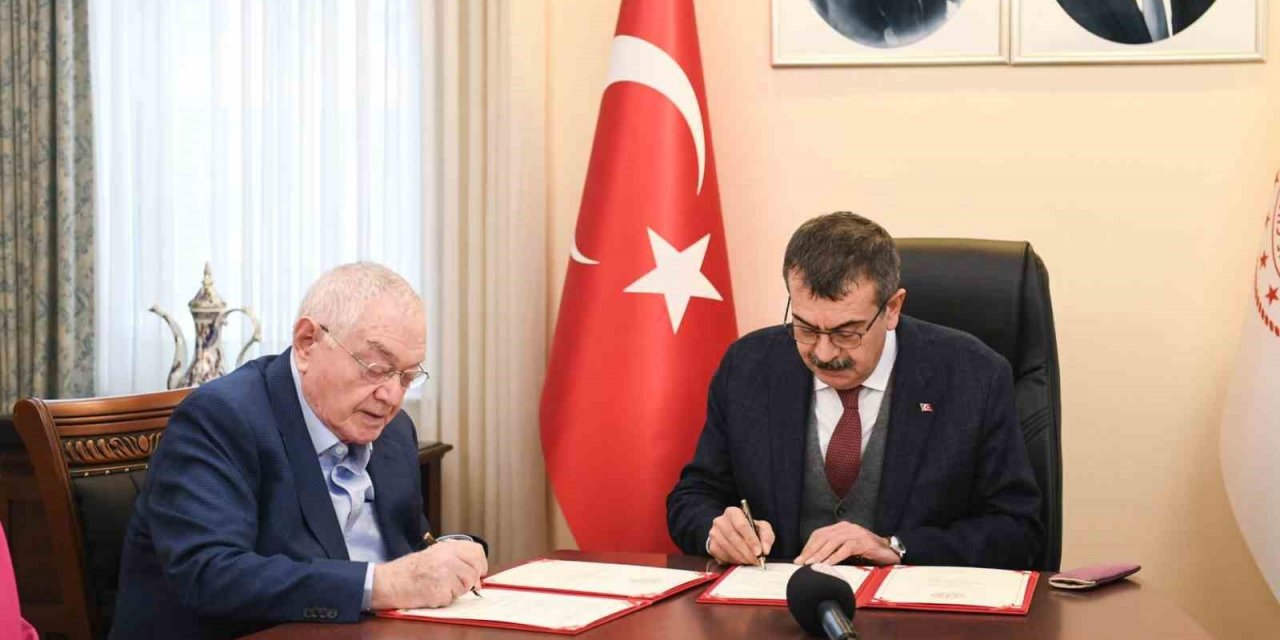 Bakan Tekin: "Eğitime katkı veren tüm paydaşlarımıza teşekkür ediyorum"