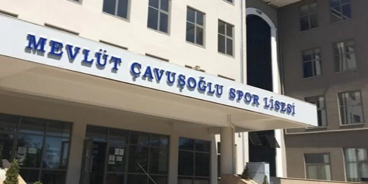 Depremzede ikizler birlikte uyudukları için 'Eşcinsel' denilerek yurttan atıldı!