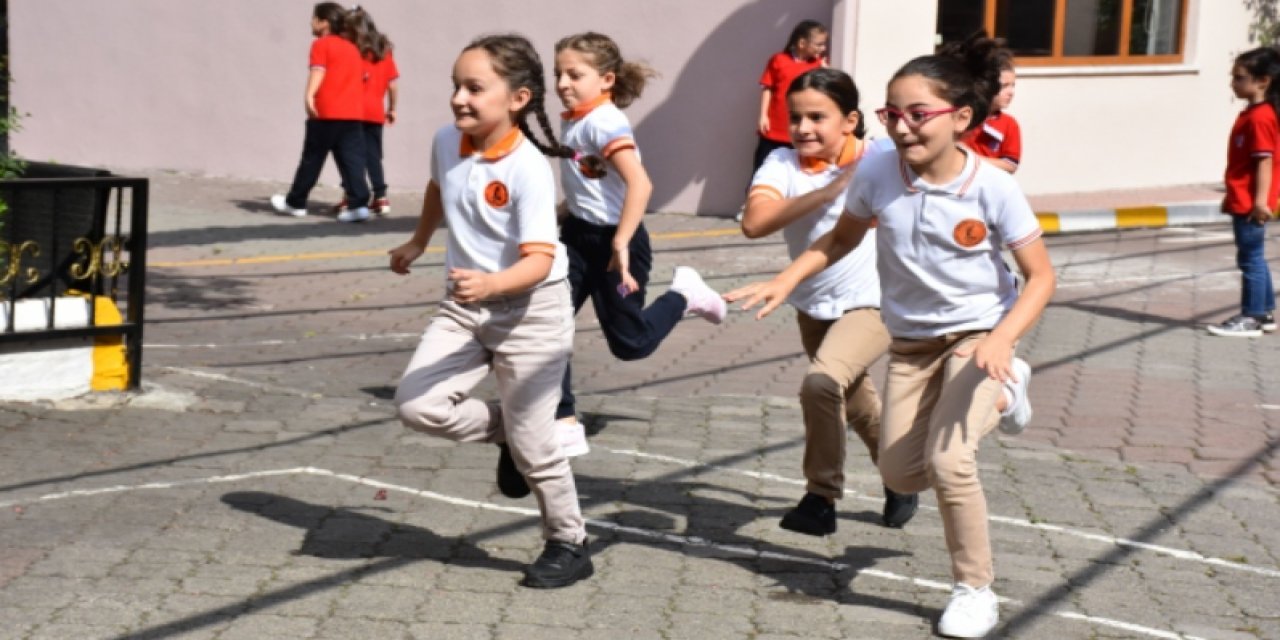 Öğrenciye 15 Gün Yerine 30 Gün Tatil Önerisine MEB'den açıklama