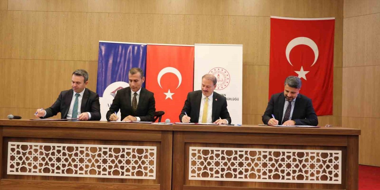 “Spor, Sanat ve Kültürel Etkinliklerle Tam Öğrenme” Projesi’nin tanıtımı yapıldı