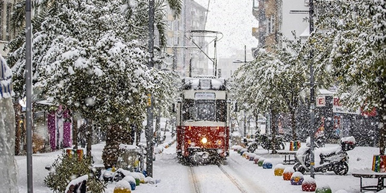 İstanbul için beklenen kar yağışı müjdesi geldi: Uzmanlar gün verdi..