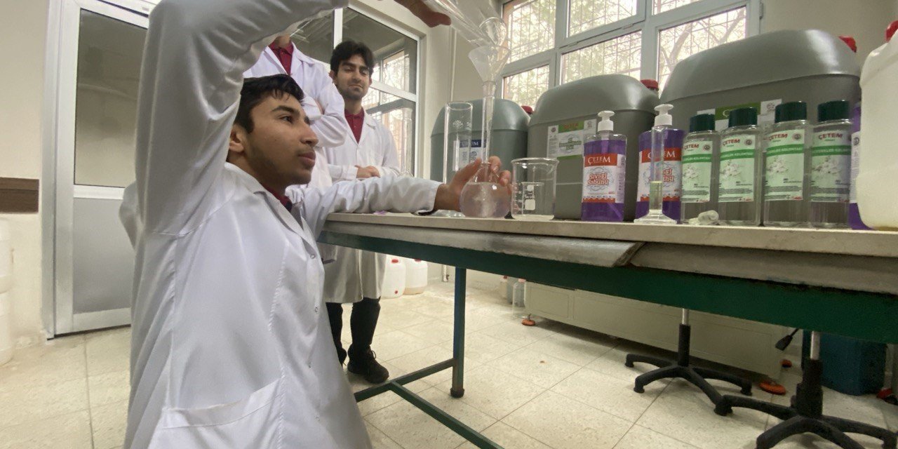 Okul değil, fabrika