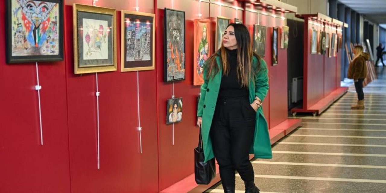 Öğretmenler İsrail'in katliamını resmetti