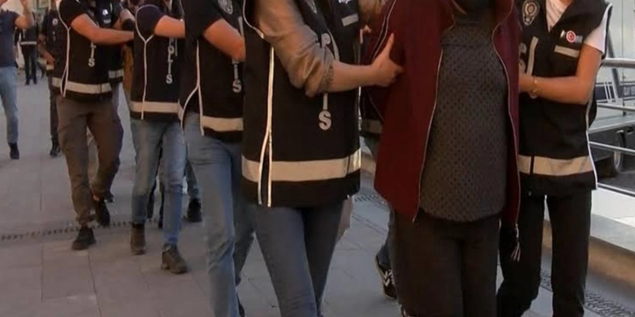 Çocuk Pornografisi Ticaretine Karışan 35 Şüpheli Gözaltında