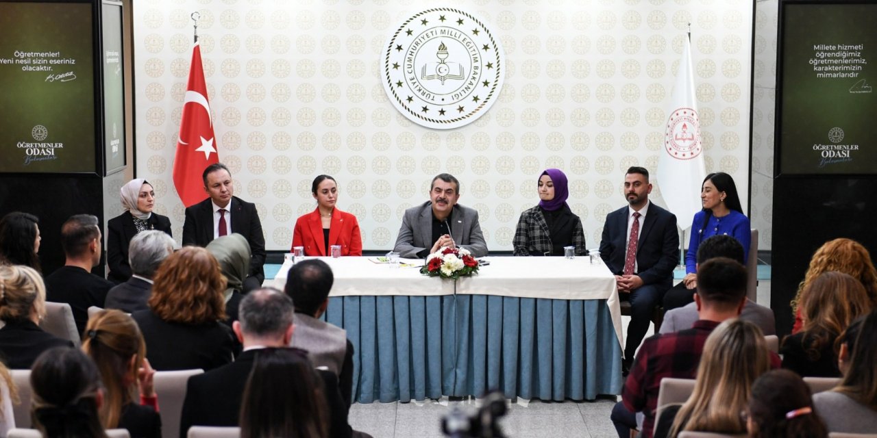 Bakan Tekin'den Öğretmenler Odası buluşmalarında o branşa müjde geldi