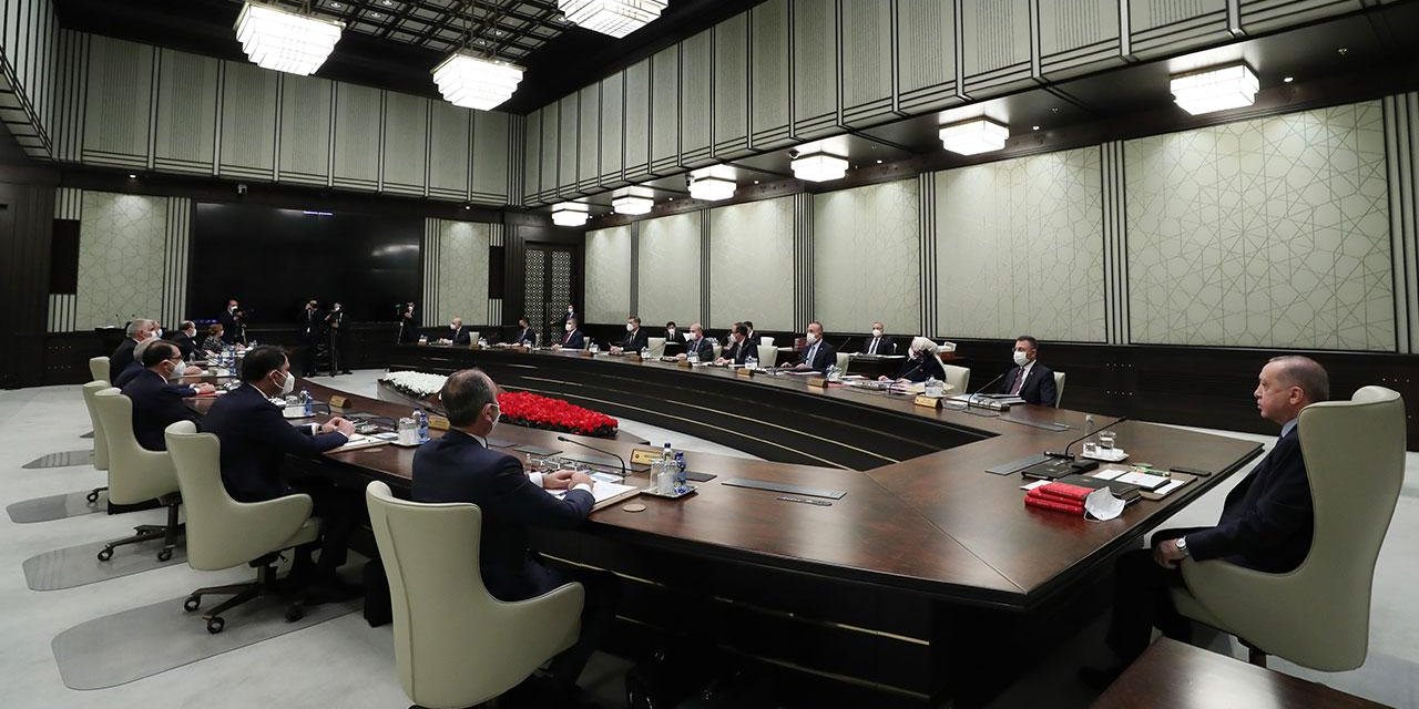 Kabine toplanıyor: Gözler öğretmen atamalarında