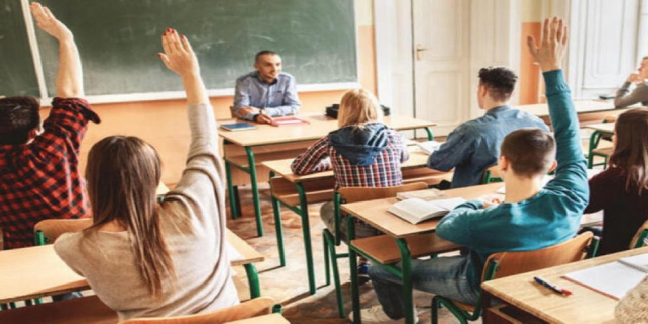 12. Sınıflar İçin Devam Zorunluluğu Kalkıyor Mu?