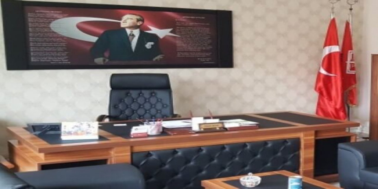 OKULDA MÜDÜR BEYİMİN GÖZ BEBEĞİ