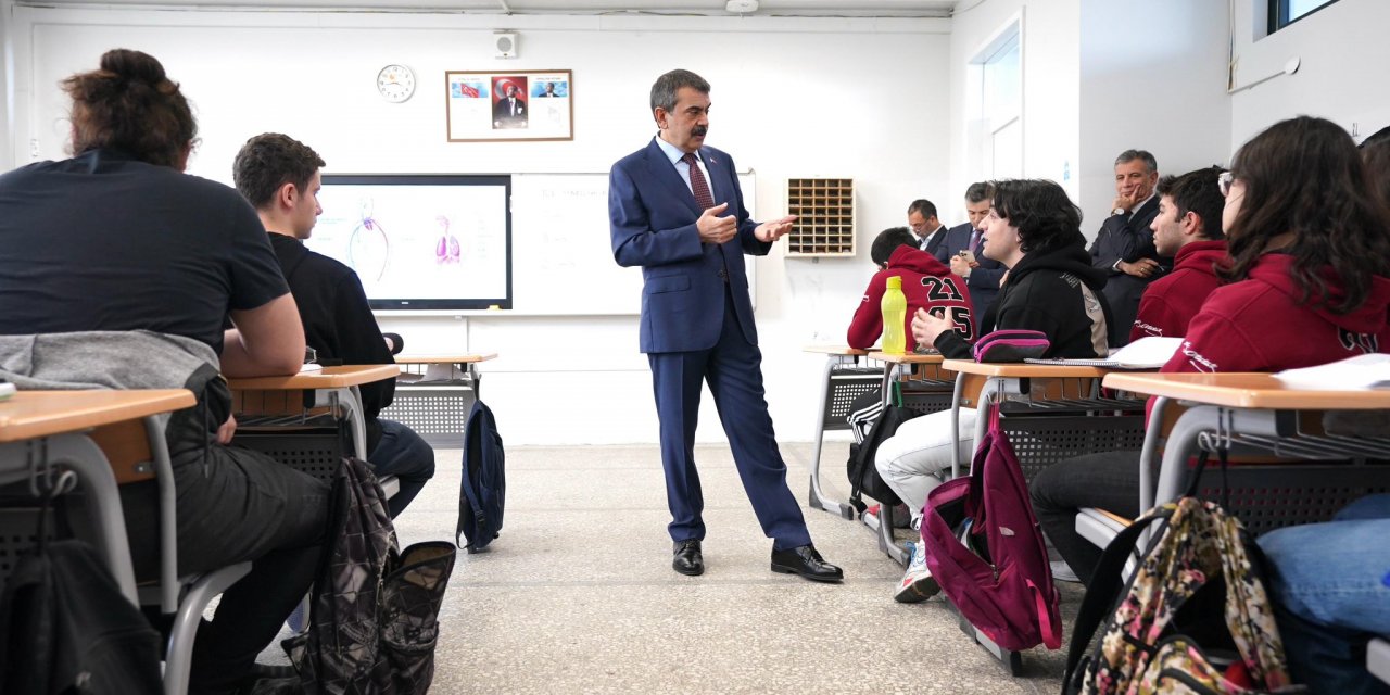 Bakan Tekin'den Öğrencilere Önemli Hatırlatma