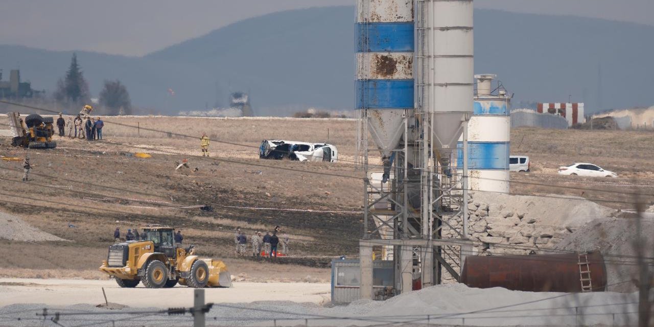 Konya'da düşen eğitim uçağıyla ilgili soruşturma başlatıldı