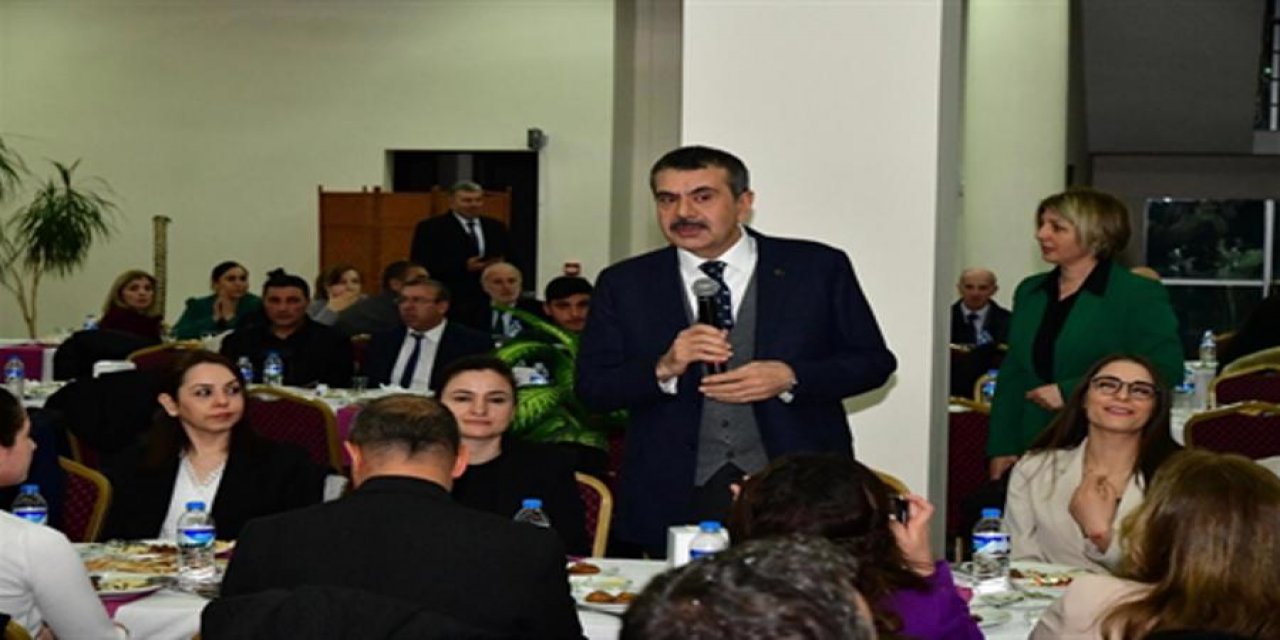 Bakan Tekin: Eğitime destek olacak başkan seçin, çocuğunuzun geleceğini kurtarın