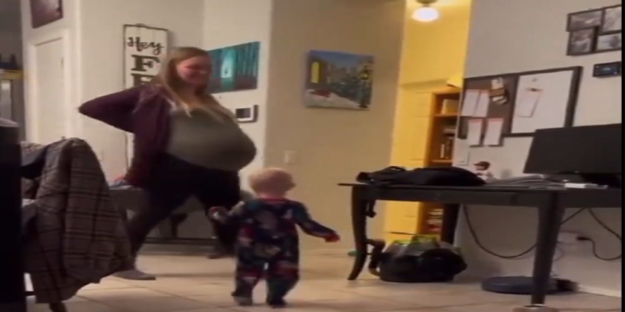 Hamile Annesinin Taklidini Yapan Bebek Kırdı Geçirdi