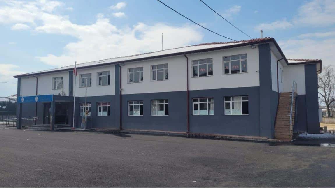 Öğretmen ve Müdür Yardımcısı, Öğrenci Velisi ve Halası Tarafından Darp Edildi