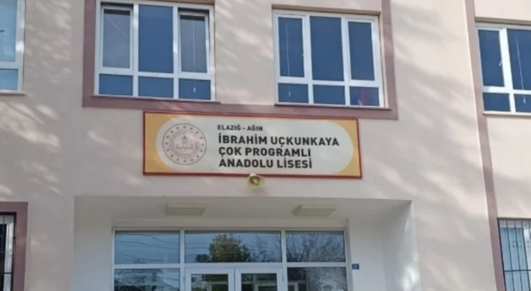 Elazığ'da Bu Okula İki Yıldır Fizik Öğretmeni Atanmıyor