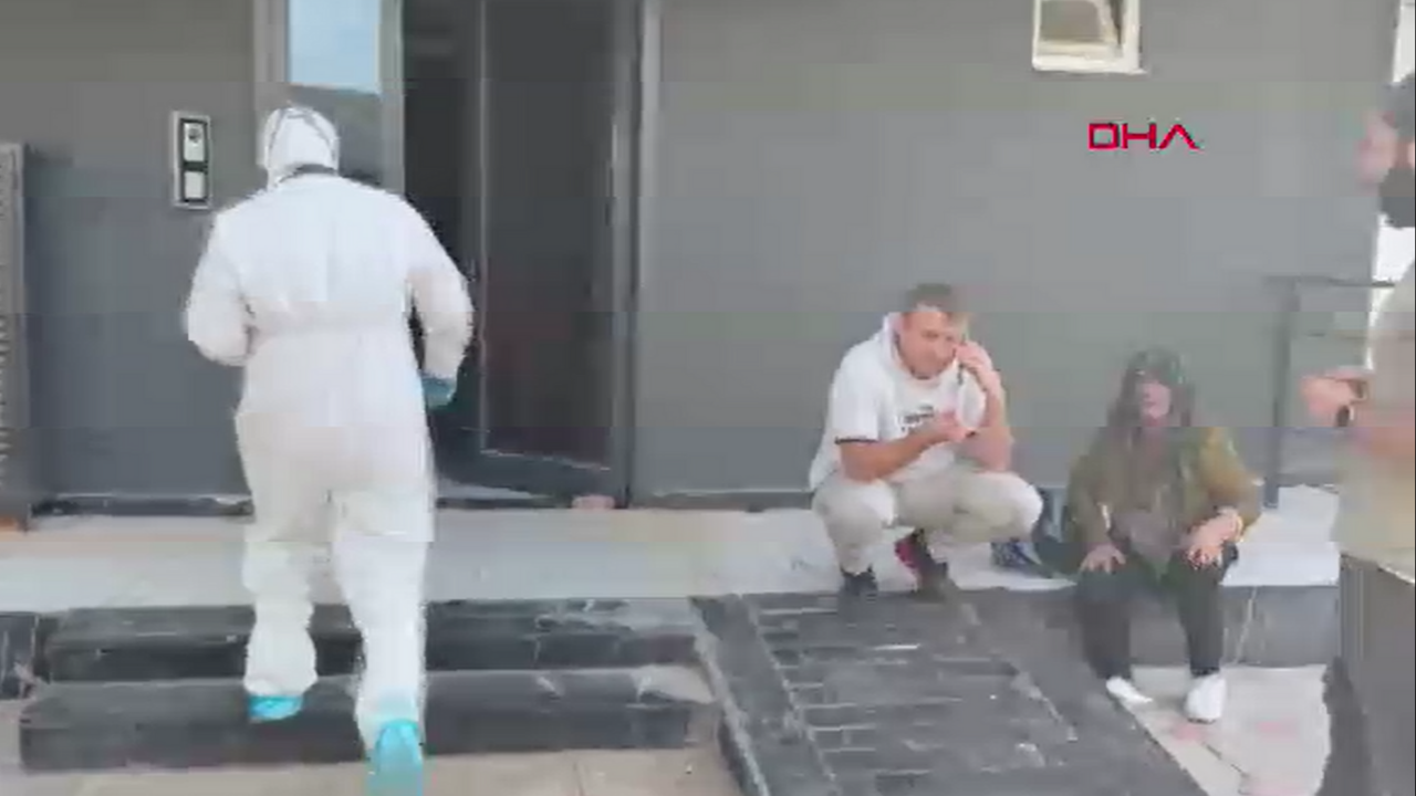 Genç Öğretmen Evinde Ölü Bulundu