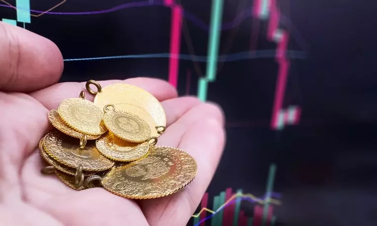 BUGÜN ALTIN FİYATLARI ALIŞ-SATIŞ SON DAKİKA 4 KASIM 2025 (CANLI TAKİP) || Bugün 1 gram altın, çeyrek altın, Cumhuriyet altını