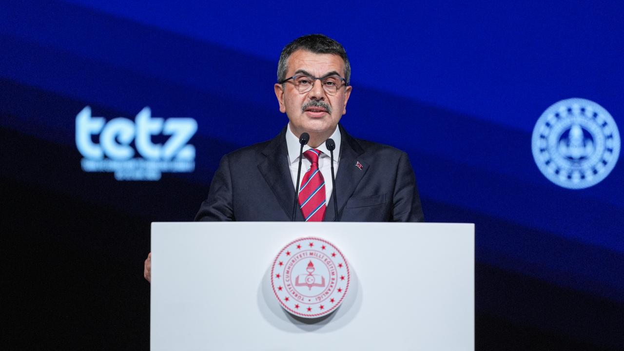 Bakan Tekin'in Açıklamaları Yeniden Gündem Oldu, Rotasyonu mu Kastetmişti?