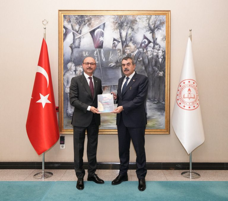 Eğitim Çalışanlarının Gündemi Masada! TES Başkanı Geylan, Bakan Tekin'le Görüştü