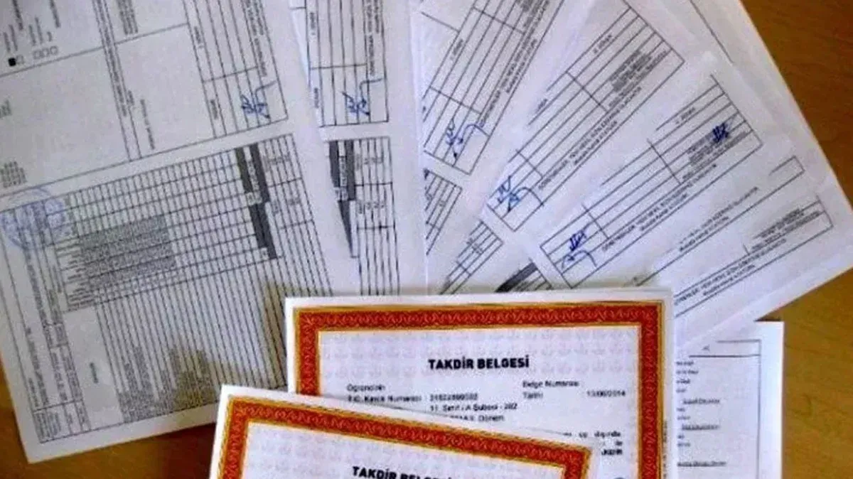 Tüm Başarı Seviyelerindeki Öğrenciler İçin Hazırlanmış Orijinal Karne Görüşleri