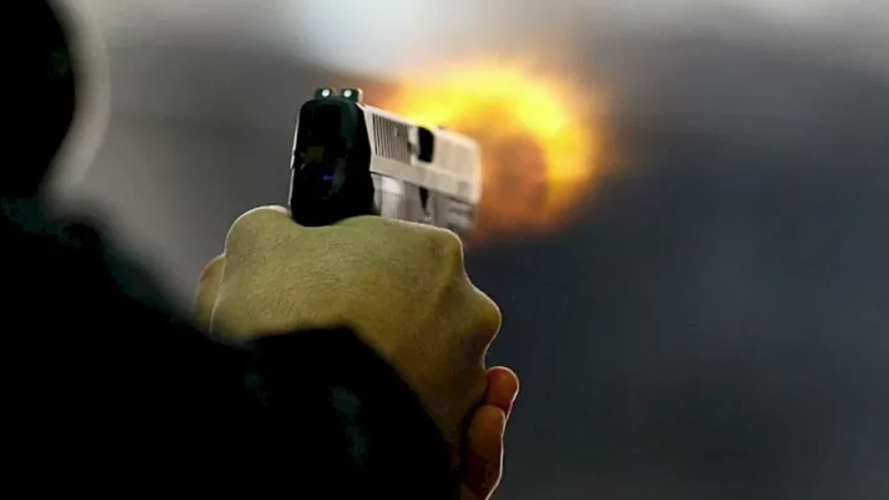 Adana'da Öğretmene Silahlı Saldırı