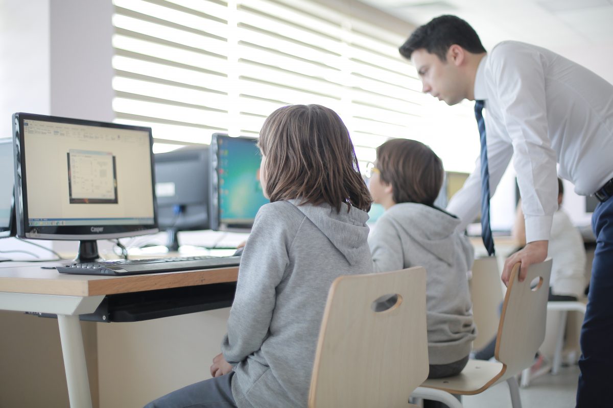 Okullara Son Sistem Bilgisayar Sınıfları Kurulacak