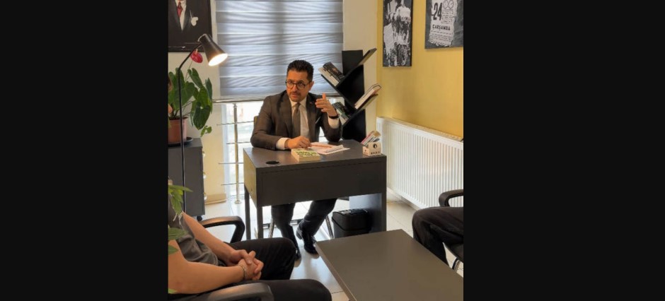 Okul Müdürü Makam Odasını Koridora Taşıdı, Eğitimde Fark Yarattı