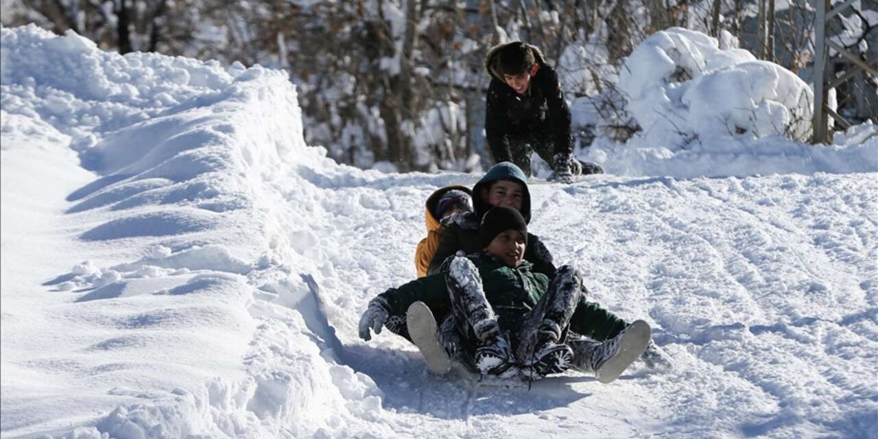 Valiliklerden Peş Peşe Açıklamalar: Yarın 7 İlde Okullar Tatil Edildi