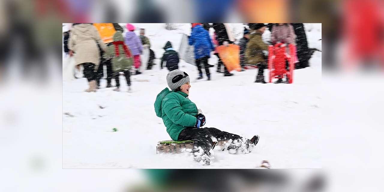 Valilik Duyurdu: Yarın 9 İlçede Okullar Tatil Edildi!