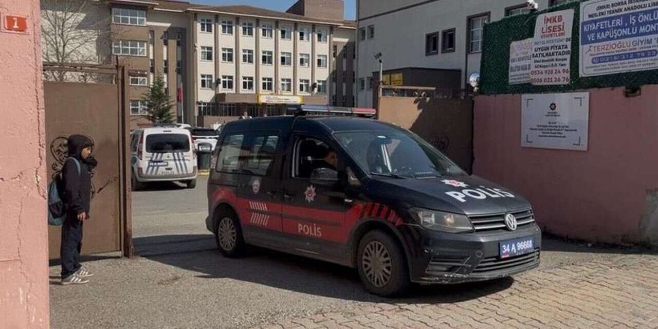 Lisedeki Bıçaklı Saldırıda Yaralanan Öğretmenle İlgili Gelişme