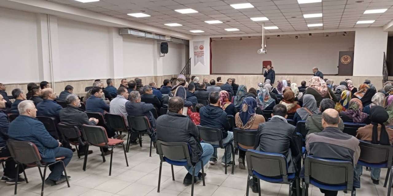 Bayramdan Sonra Tüm Okullarda Düzenlenecek Veli Toplantılarının Tarihleri Belli Oldu