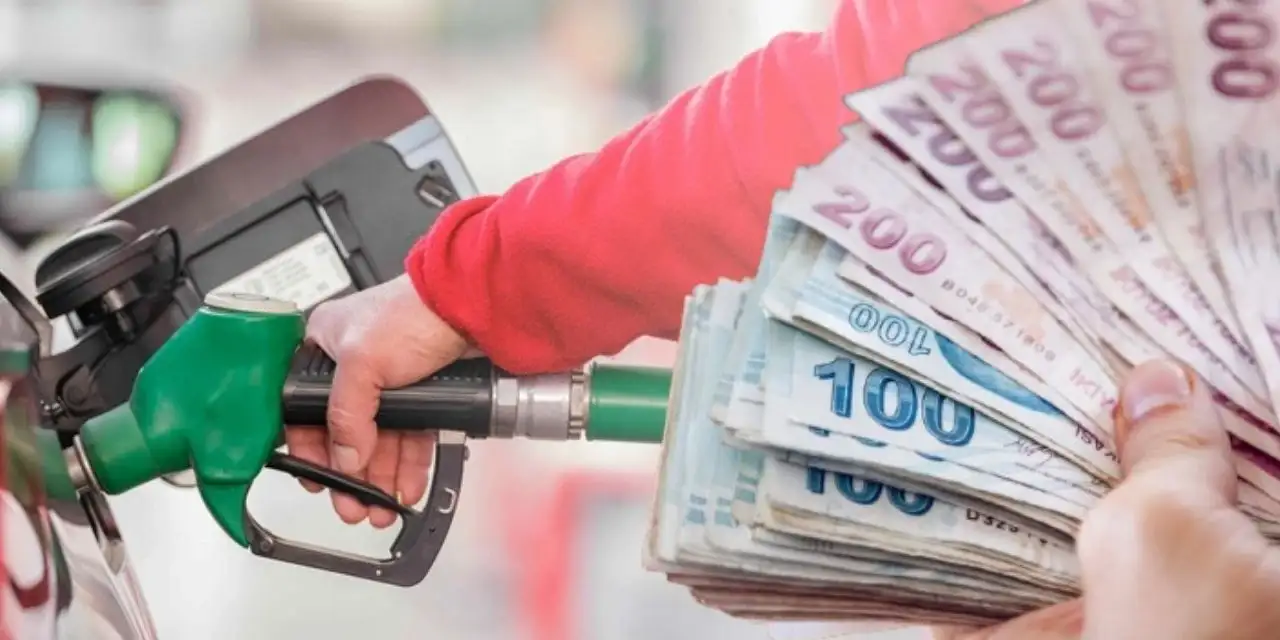 Akaryakıt Fiyatlarında Büyük Şok: Gece Yarısı Dev Zam Pompa Fiyatlarına Yansıdı!