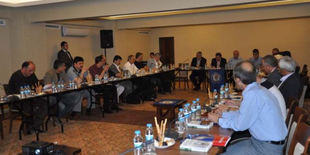 Eğitim Bir Sen-'Türkiyenin Gençlik ve Gelecek İnşasında Sendikal Sorumluluğumuz'