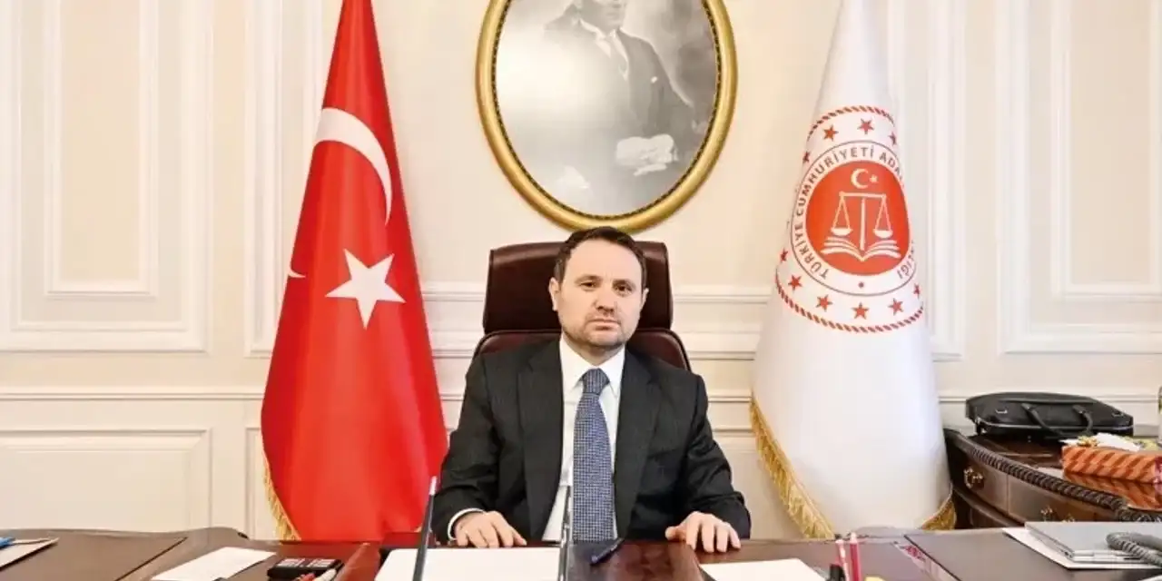 Bakan Gürlek Açıkladı "Aileleri Çocukların İşlediği Bazı Suçlardan Sorumlu Tutmayı Gündeme Getireceğiz"