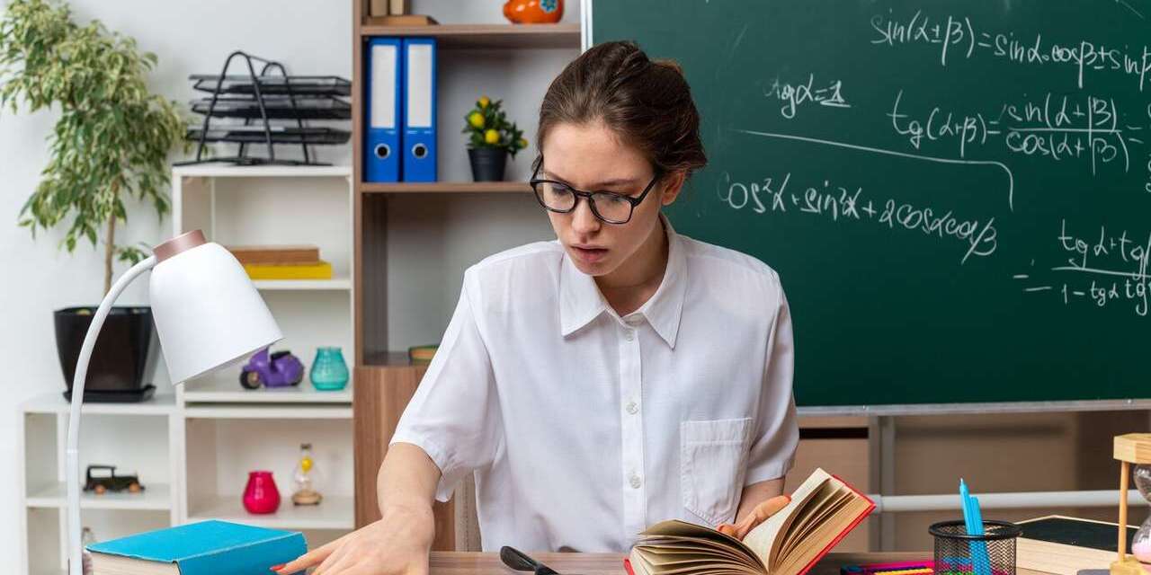 Pazartesi Gününden İtibaren Ortaokullarda O Öğretmenler Türkçe ve Matematik Derslerine Girecek