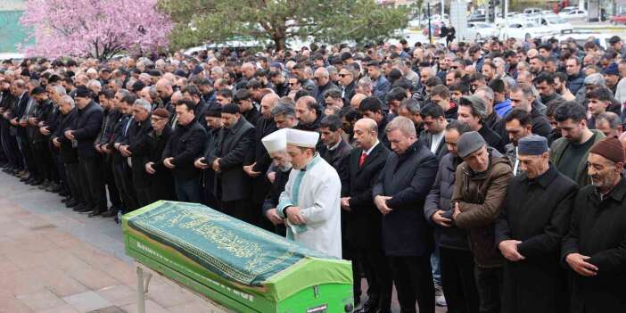 Eğitim Camiası Yasta: Okul Müdürü Hayatını Kaybetti