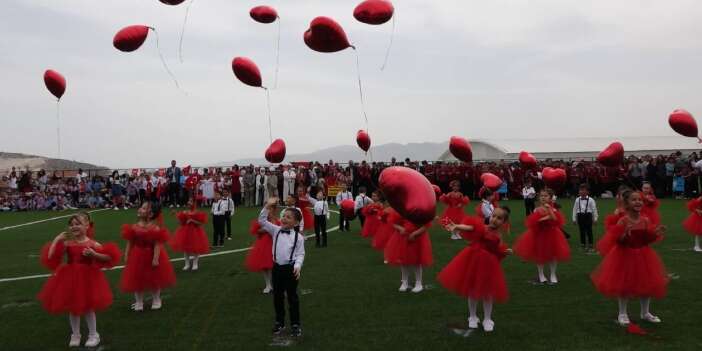 23 Nisan Törenine Katılmayan Öğretmene Verilen Disiplin Cezaları!