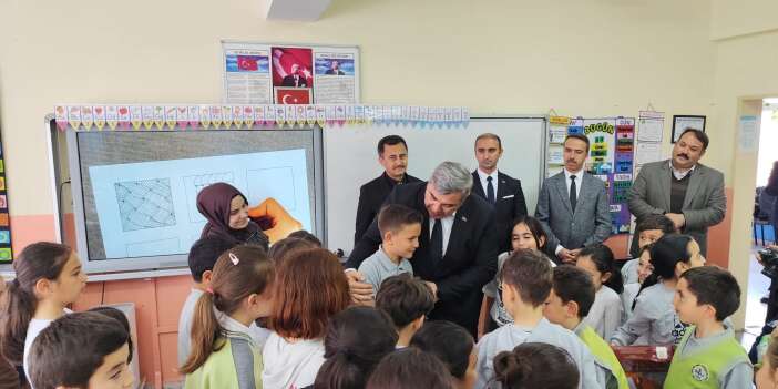 İl Milli Eğitim Müdürü Miraç Sünnetci’den Vefa Ziyareti: O Kart Karşılıksız Kalmadı!