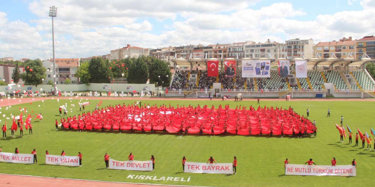 19 Mayıs Kutlamaları İçin O Öğrenciler ve Öğretmenler Bir Hafta İzinli Sayılacak