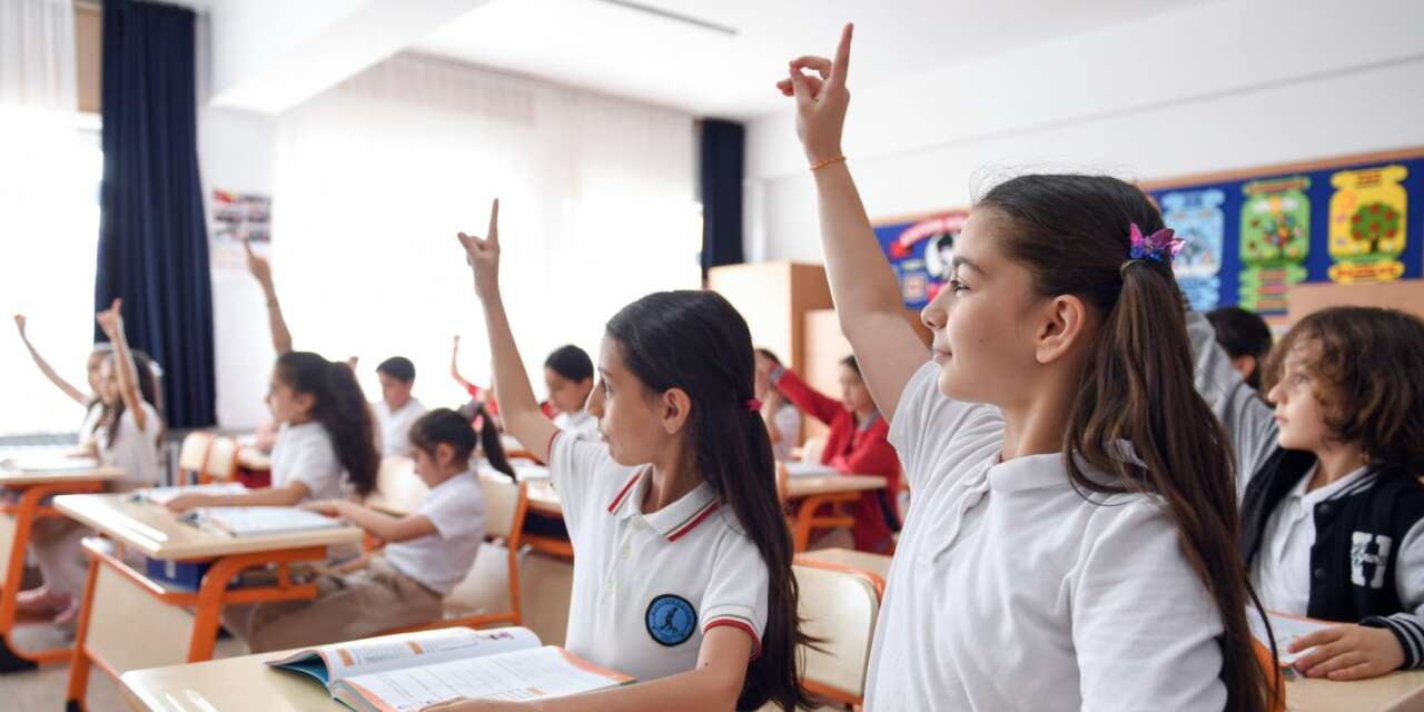 2026/2027 Eğitim-Öğretim Yılı İçin Okula Başlama Yaşı Belli Oldu! Veliler Dikkat: İşte Ay Ay Kayıt Rehberi
