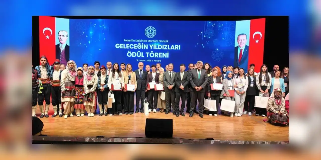 Eğitimde Geleceğin Yıldızları Ödülleri Sahiplerini Buldu