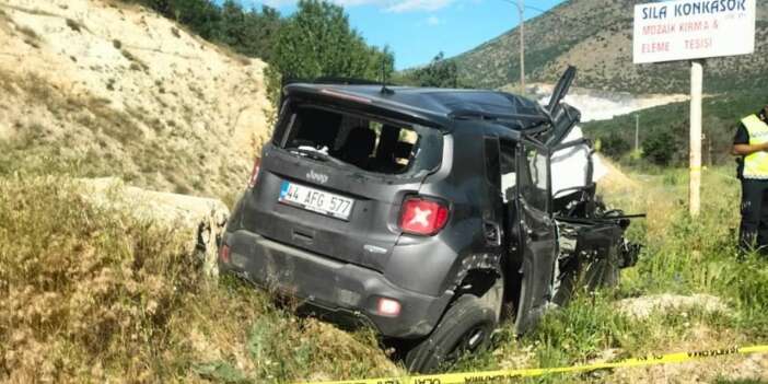 Kontrolden Çıkan Araç Kayalıklara Çarptı, Öğretmen Hayatını Kaybetti!