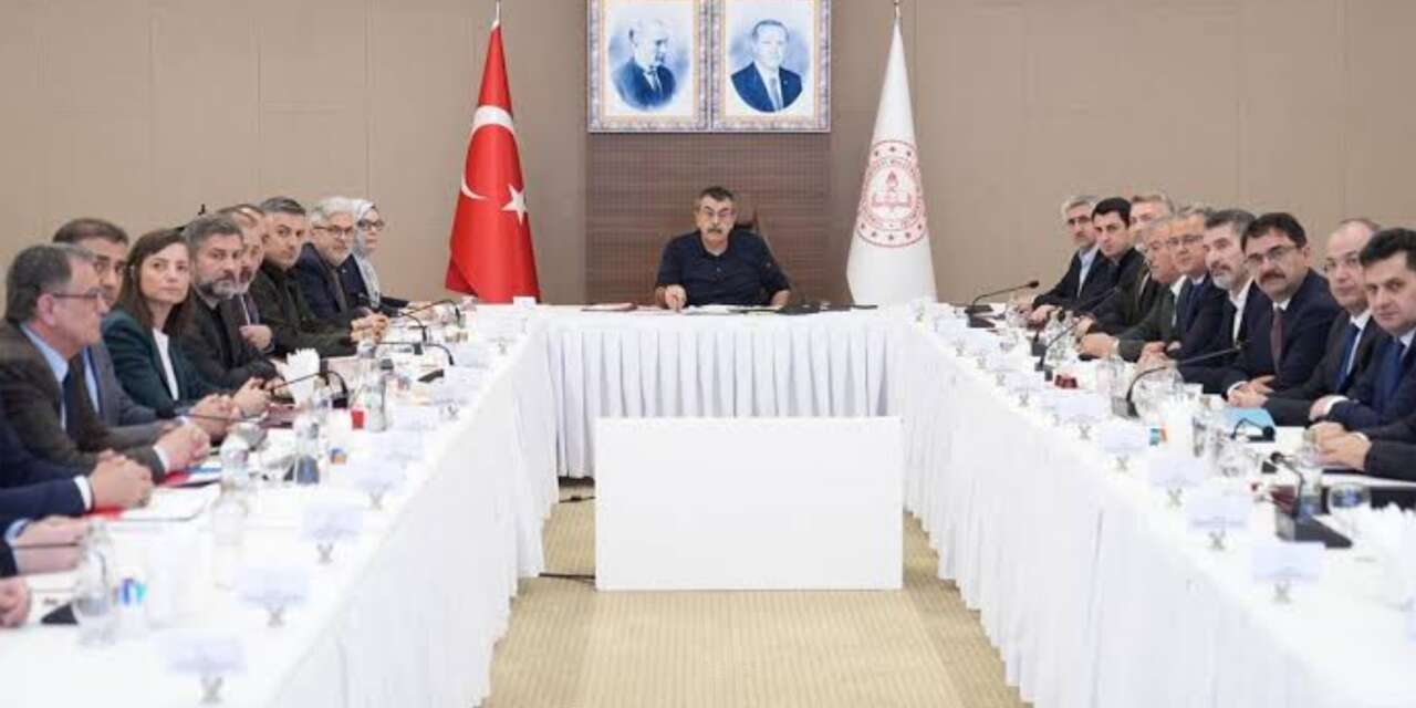 Yusuf Tekin Genel Müdürlerle Kampa Girdi! Gündemde Atamalar ve Yeni Eğitim Yılı Var
